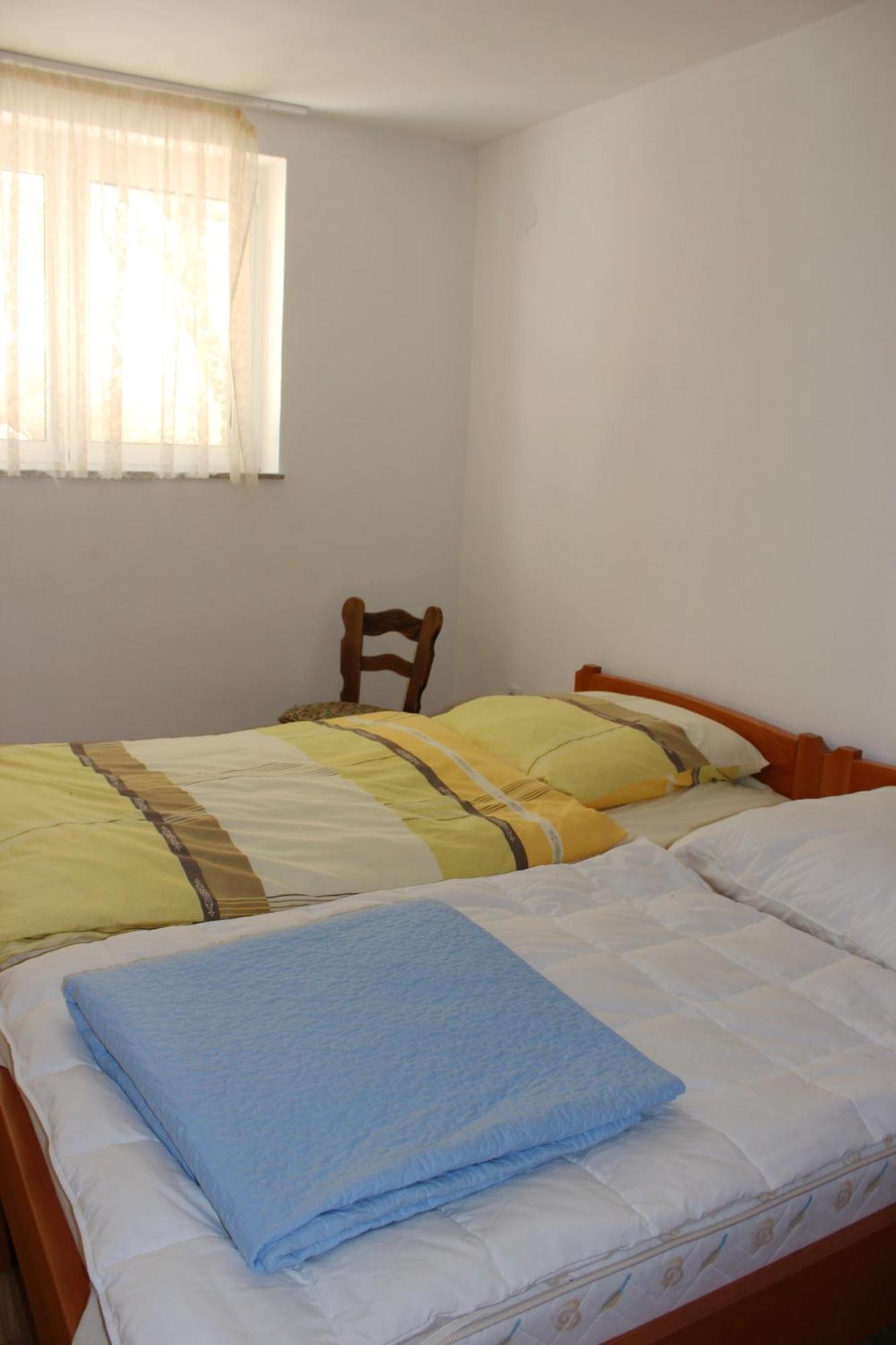 Apartments Toni Na Moru Drage Exterior photo